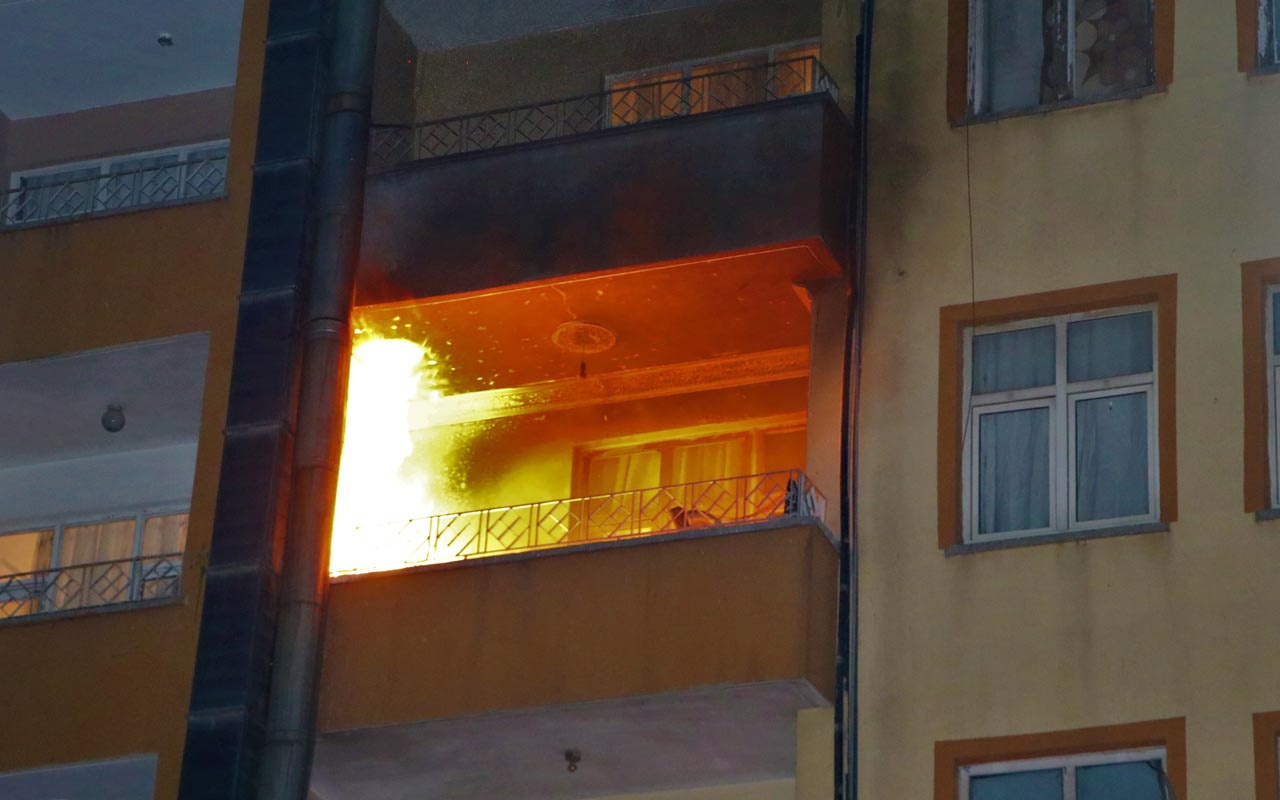 Şanlıurfa'da 6 katlı binada yangın meydana geldi