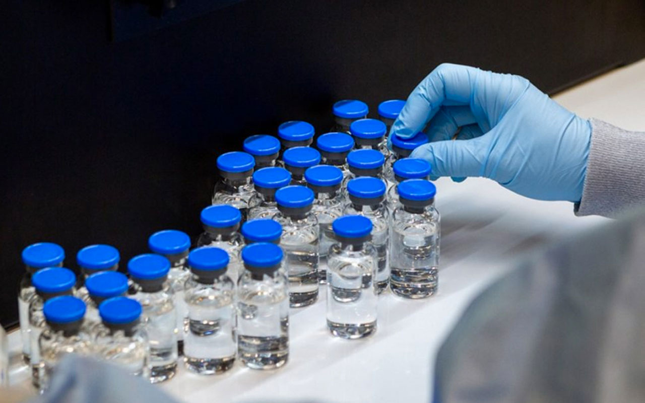 Covid-19 aşısı 2021'de Pfizer ve Moderna'nın kasasına en az 32 milyar dolar getirecek