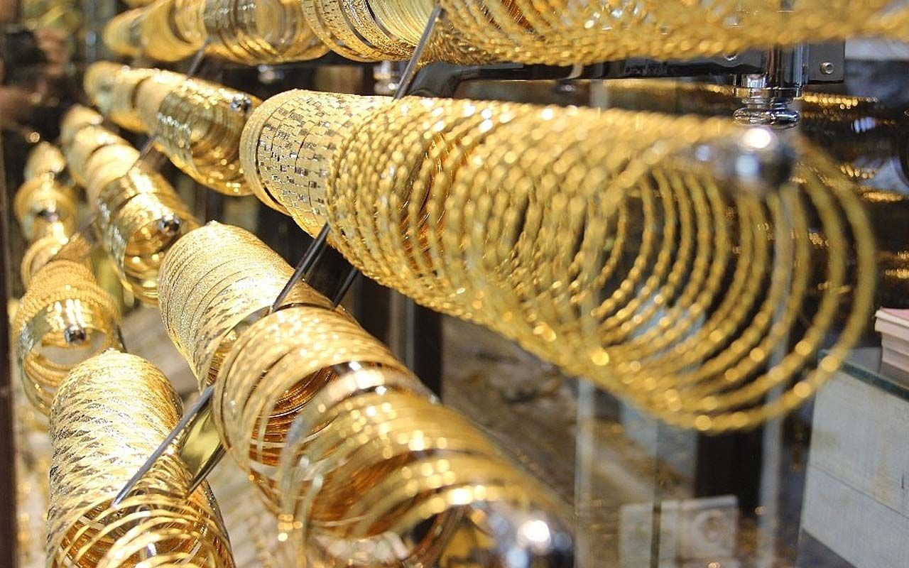 Altın fiyatlarında son durum ne? Gelecekte altın fiyatları ne olur düşer mi yükselir mi?