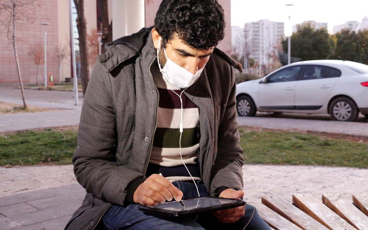 Diyarbakır'da babası koronavirüse yakalanan refakatçı öğretmenin 'uzaktan eğitim' azmi