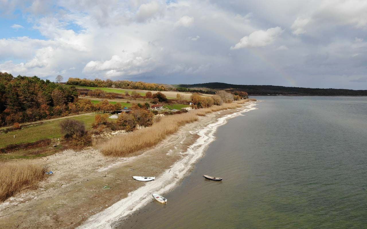 İstanbul'un barajları kuruyor! Önemli su kaynağı Terkos Gölü'ndeki görüntü korkuttu
