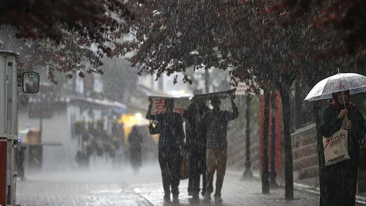 Meteoroloji bölge bölge açıklayıp saat verdi kar ve yağmur geliyor