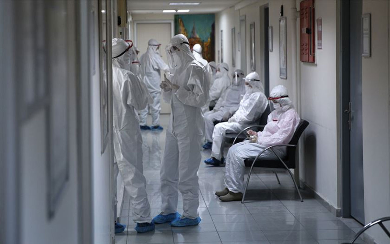 İl Sağlık Müdürü Ünal Hülür: Antalya'da koronavirüs vaka sayısında yüzde 55 düşüş var
