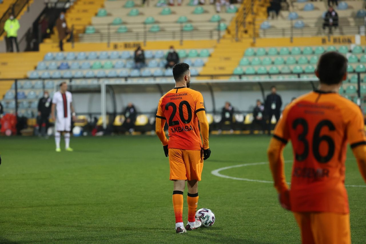 Fatih Karagümrük - Galatasaray maçında yayıncı kuruluşa protesto