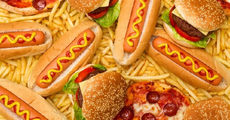 Türkiye'de de yüzlerce şubesi olan fast food devinin sırları ifşa oldu