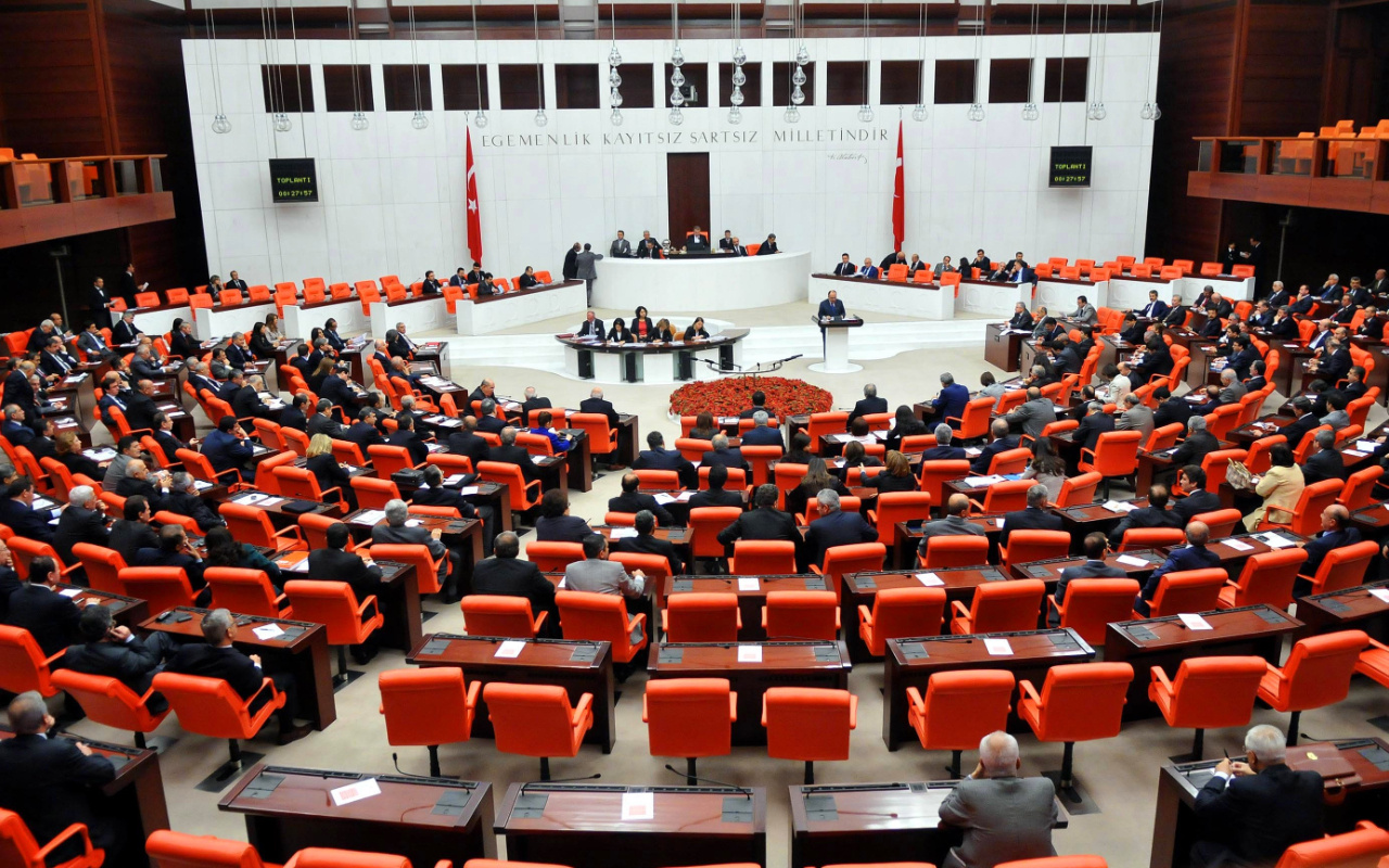 HDP'li 11 isim için hazırlanan fezlekeler Meclis'te