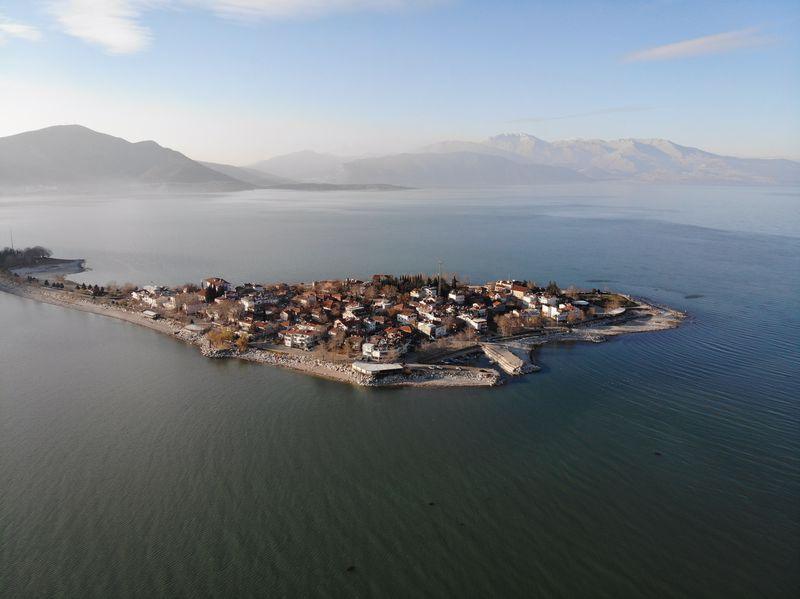 Isparta'nın sakin adasında sadece 200 kişi yaşıyor! Gören herkes hayran kaldı
