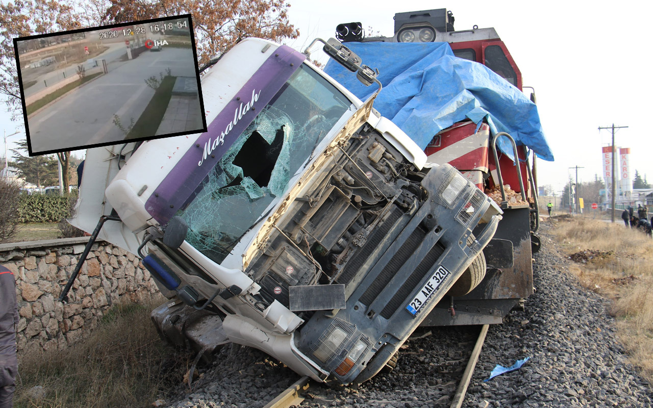 Elazığ'da feci tren kazasının görüntüsü ortaya çıktı! TIR'ı 100 metre sürükledi