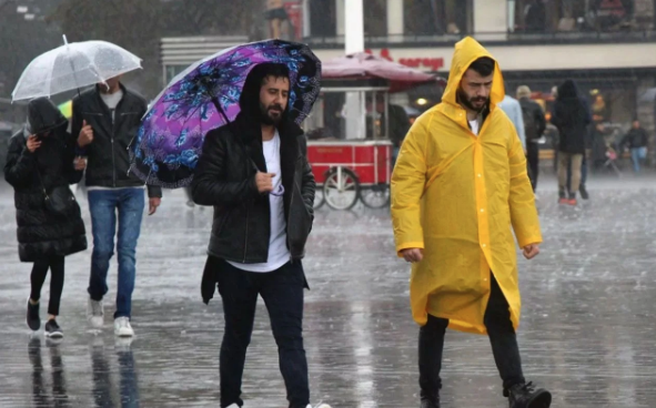 Meteoroloji’den sağanak yağış uyarısı! Yılbaşında hava bakın nasıl olacak