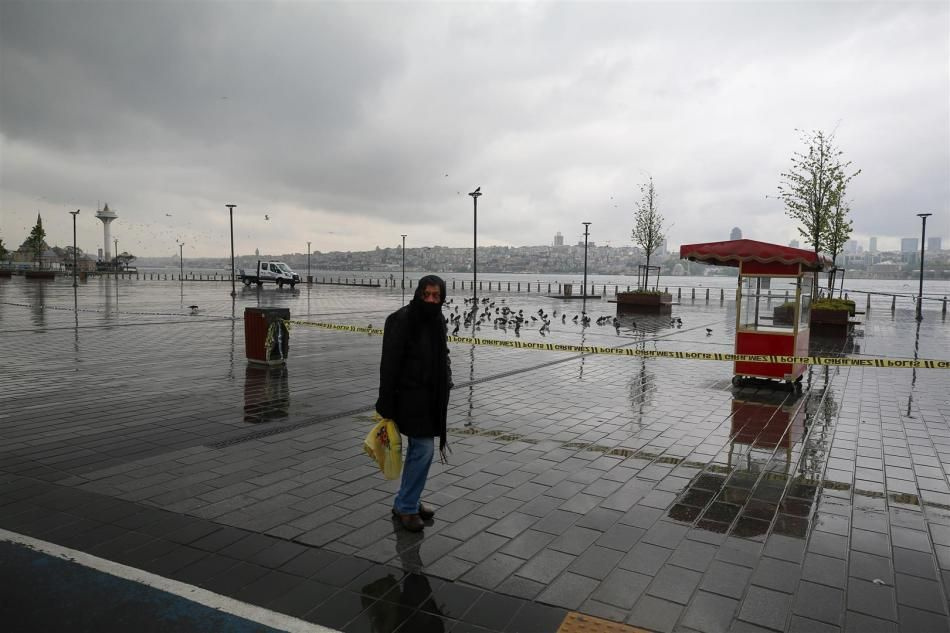 80 saatlik yılbaşı sokağa çıkma yasağı başladı! İşte yasakla ilgili tüm soruların cevapları