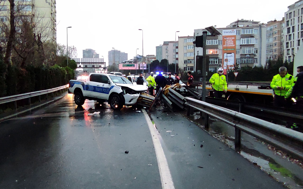 Mecidiyeköy'de polis aracı bariyerlere çarptı 2 polis yaralandı