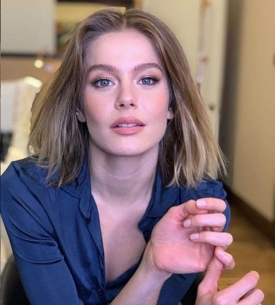 TV8 Kırmızı Oda'nın Boncuk'u Burcu Biricik'ten bomba estetik itirafı