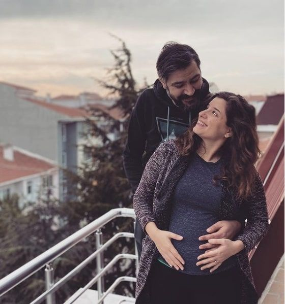 Kiralık Aşk'ın yıldızı Sanem Yeles müjdeli haberi Instagram hesabından duyurdu