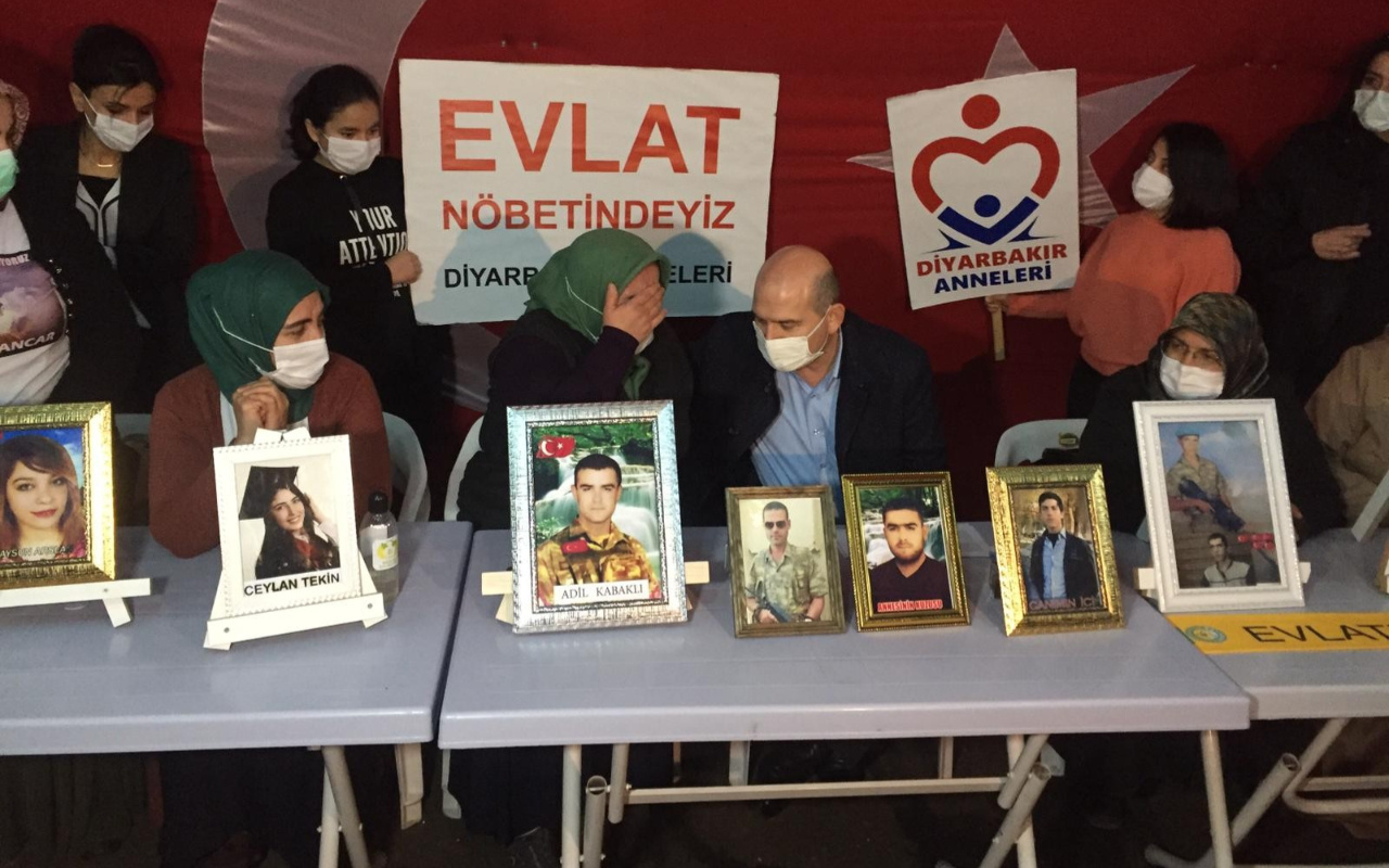İçişleri Bakanı Süleyman Soylu'dan Diyarbakır annelerine ziyaret