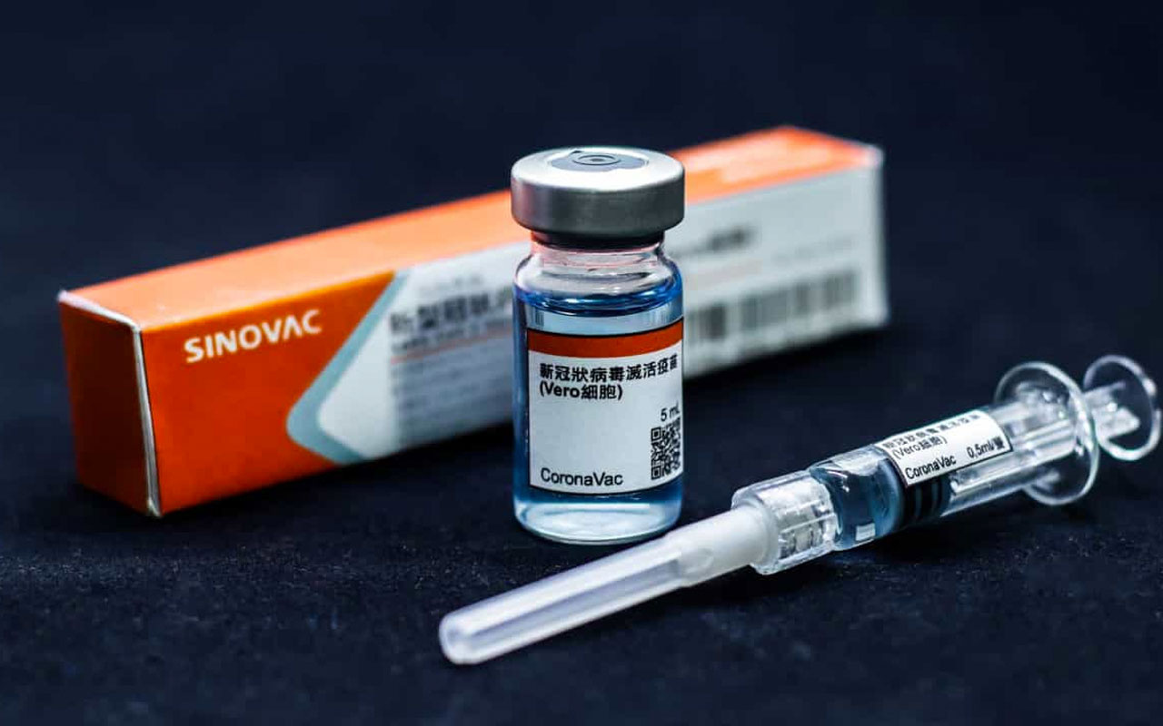 Çin koronavirüs aşısı CoronaVac'ın 60 yaş ve üstü için de etkili olduğu açıklandı