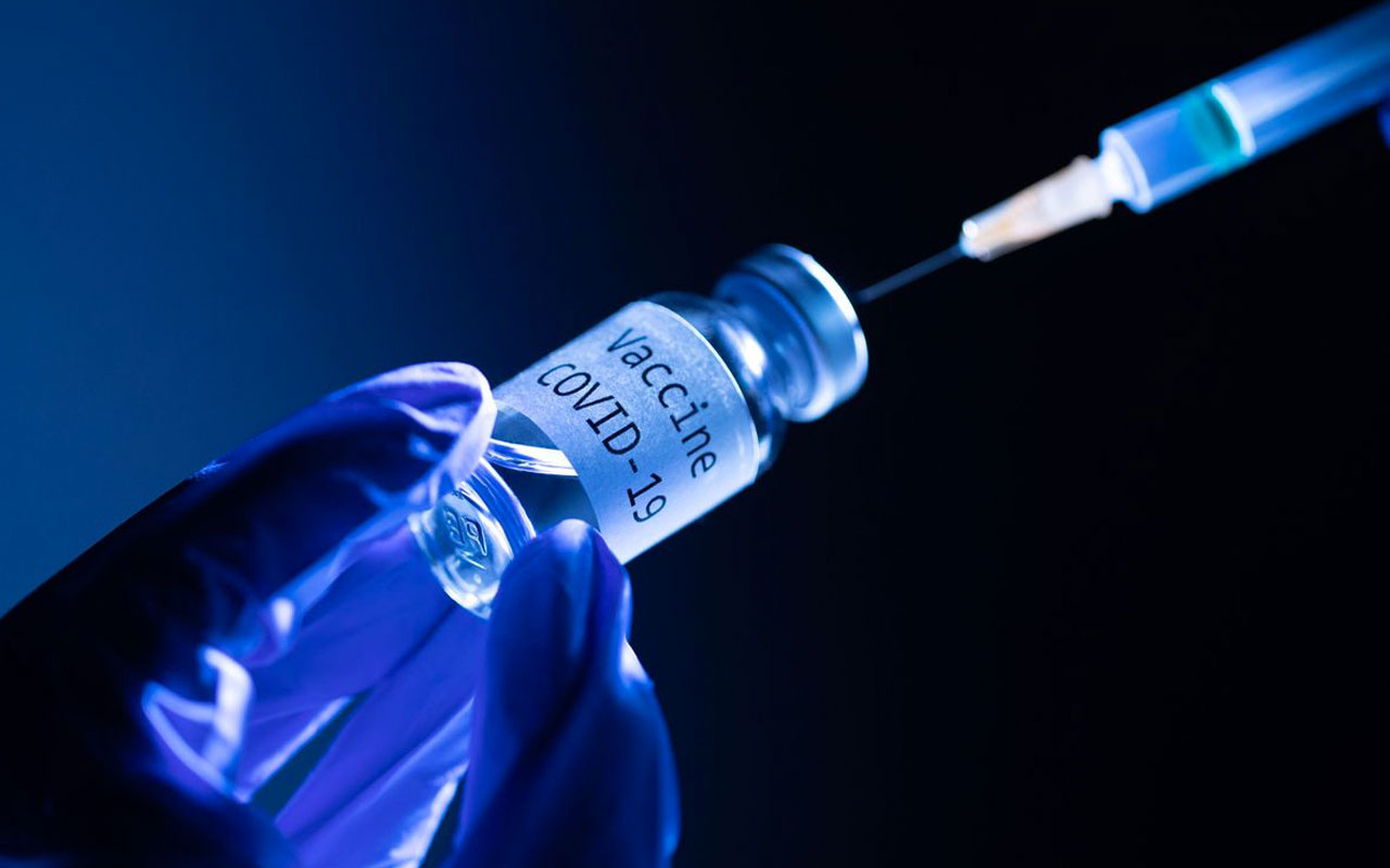 İngiltere'de 7 kişinin ölümünün ardından aşı kararı