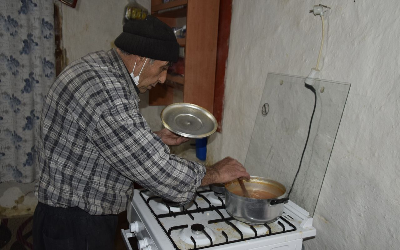 Burdur'da masal gibi aşk hikayesi! Engelli karı-kocanın buzdolabından çıkanlara bakın