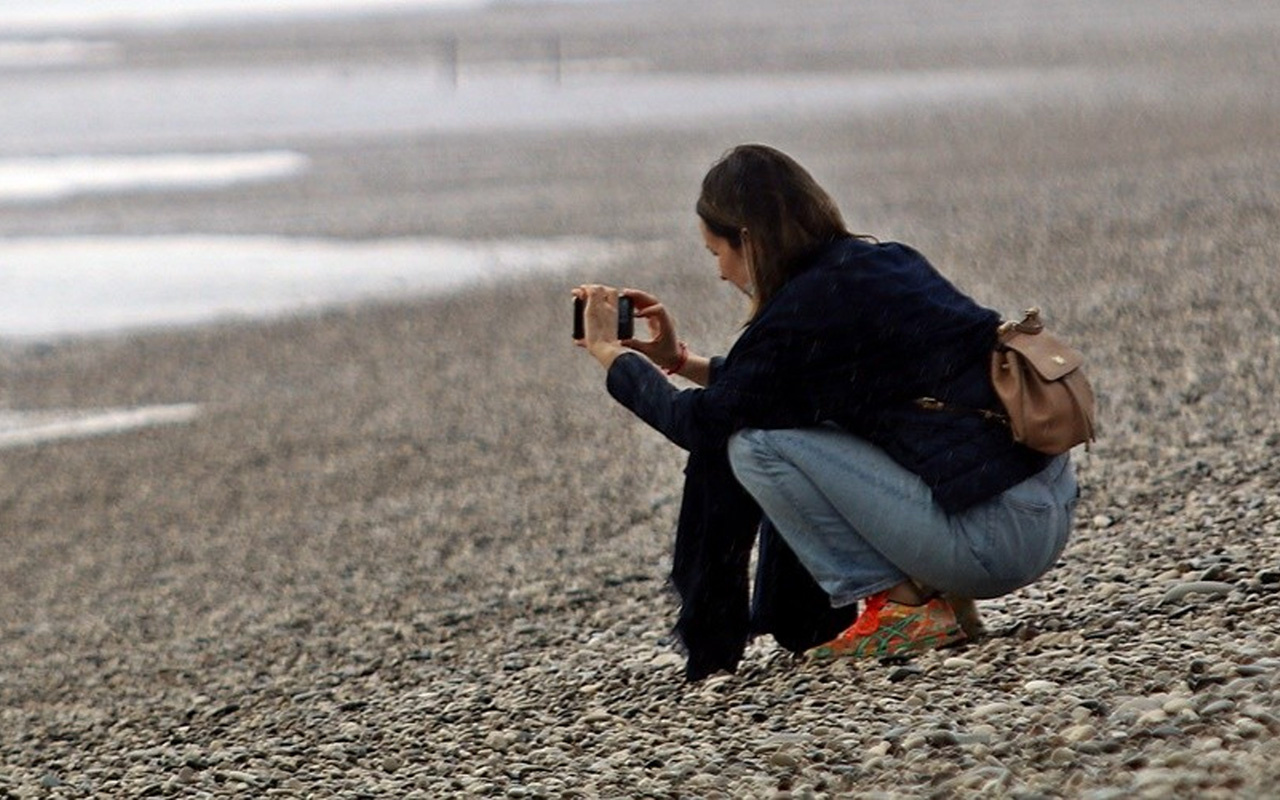 Antalya'da vatandaşlar sahile akın ettiler! Görenler cep telefonuna sarıldı