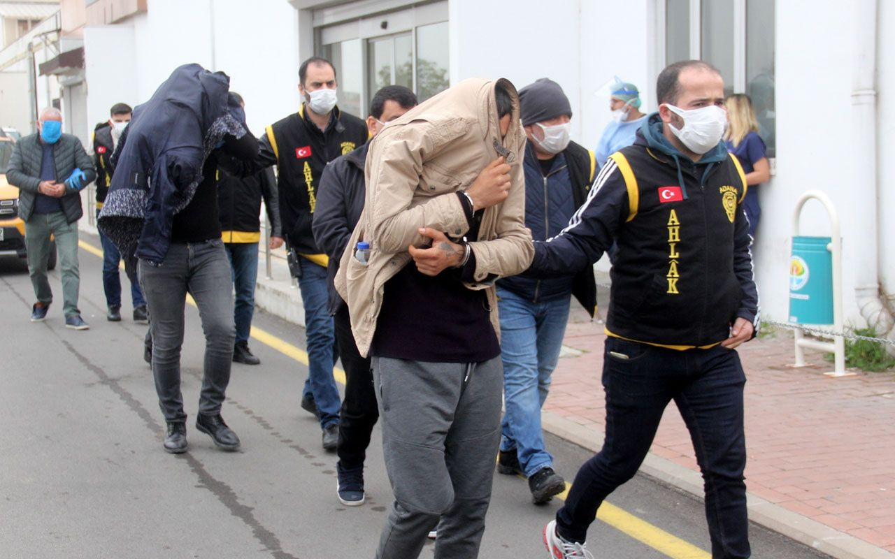 Adana’da şafak vakti fuhuş operasyonu: 5'i kadın 14 kişi gözaltına alındı