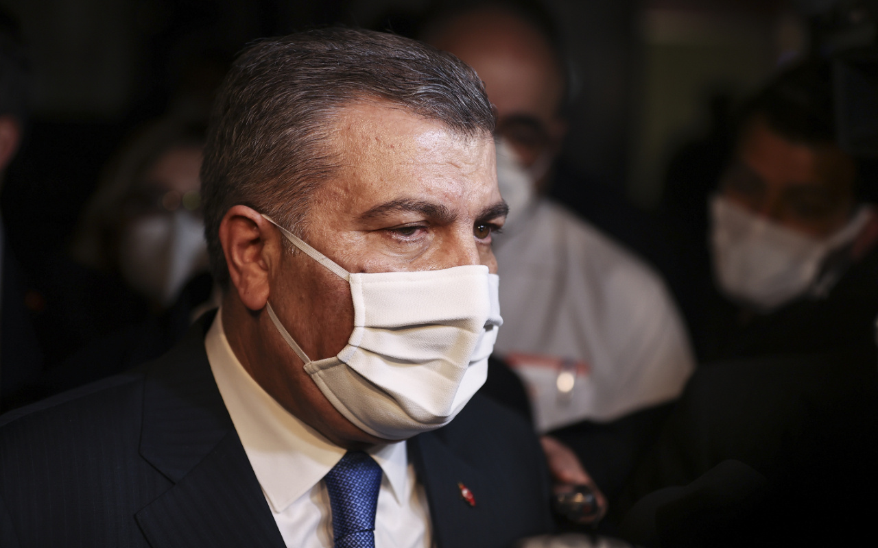 Sağlık Bakanı Fahrettin Koca'dan iş yerleri için maske uyarısı