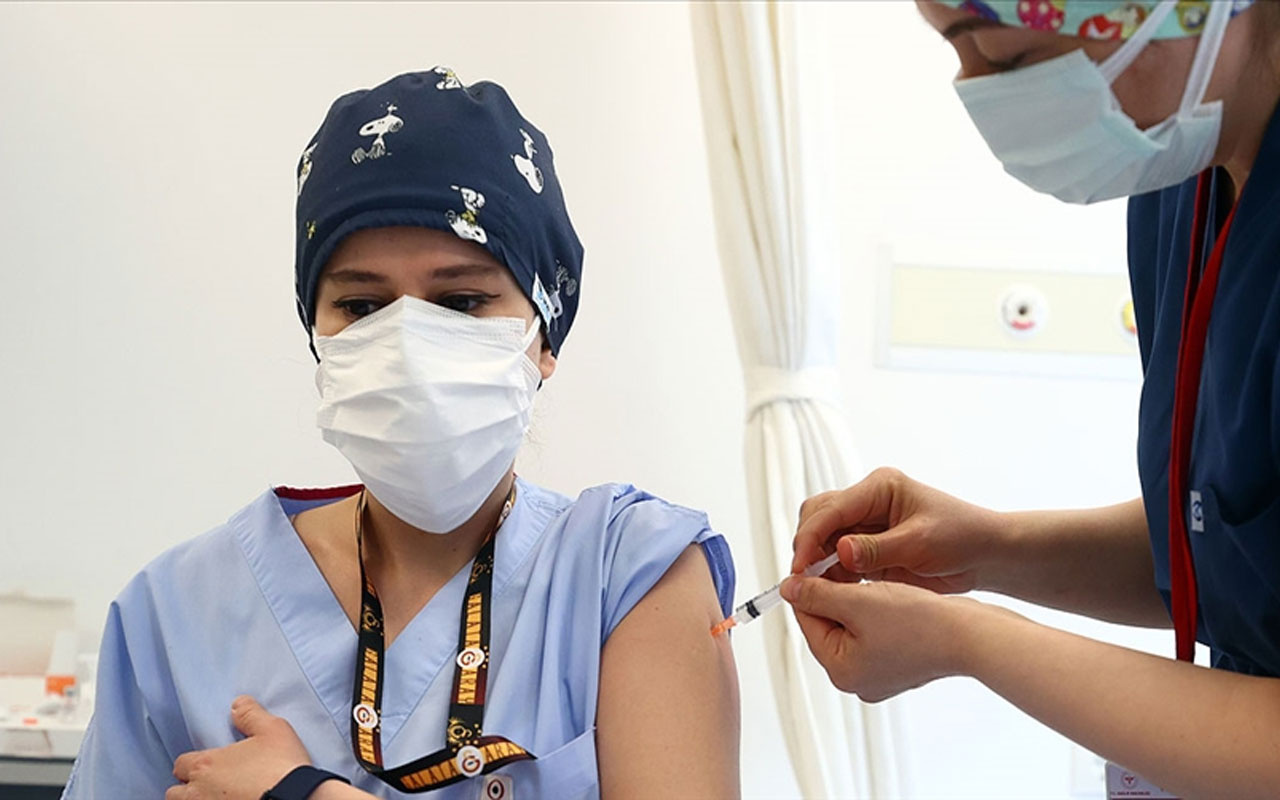 Vali Ali Yerlikaya açıkladı! İstanbul'da 150 bin 186 sağlıkçı aşı oldu