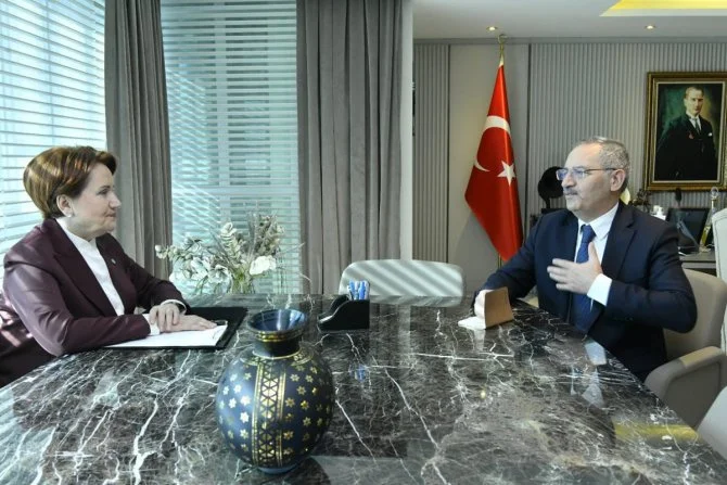 Meral Akşener'den flaş açıklamalar! Seçim barajını konuşan iktidar yolcu demektir Meral Akşener'den flaş açıklamalar! Seçim barajını konuşan iktidar yolcu demektir