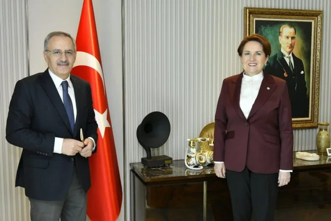 Meral Akşener'den flaş açıklamalar! Seçim barajını konuşan iktidar yolcu demektir Meral Akşener'den flaş açıklamalar! Seçim barajını konuşan iktidar yolcu demektir