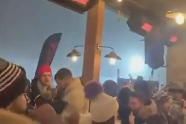 Uludağ'da maskesiz mesafesiz skandal parti görüntüleri