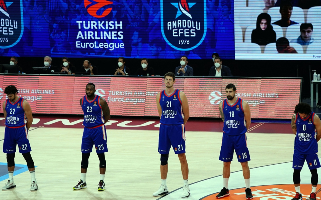 Anadolu Efes'in Euroleague maçına koronavirüs engeli