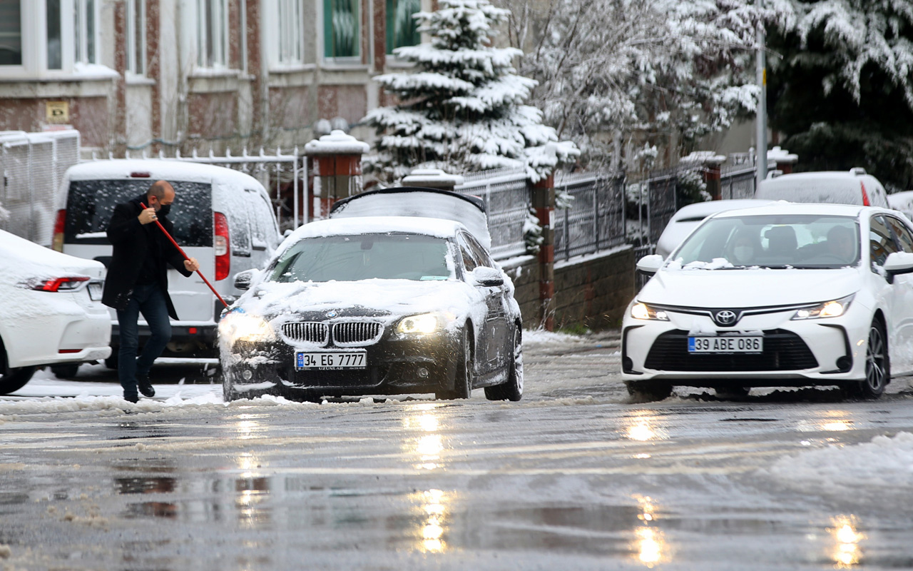 Bugün geldi meteoroloji yarım metre kar yağacak diyor İstanbul ve Ankara listede