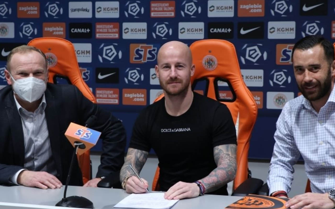Miroslav Stoch resmen imzaladı! İşte yeni takımı