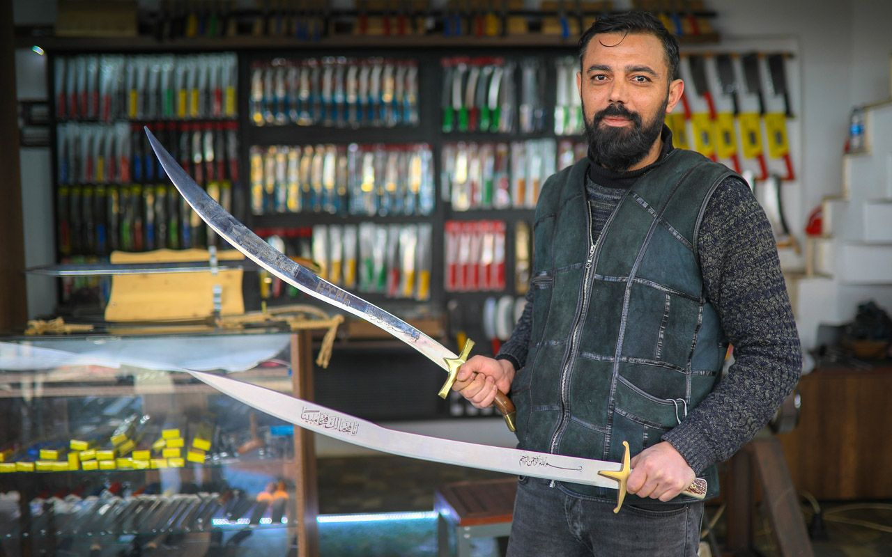 Antalya'da tarihi dizi ve filmler sayesinde ilgi arttı! Kılıçlar fiyatlarına rağmen satılıyor