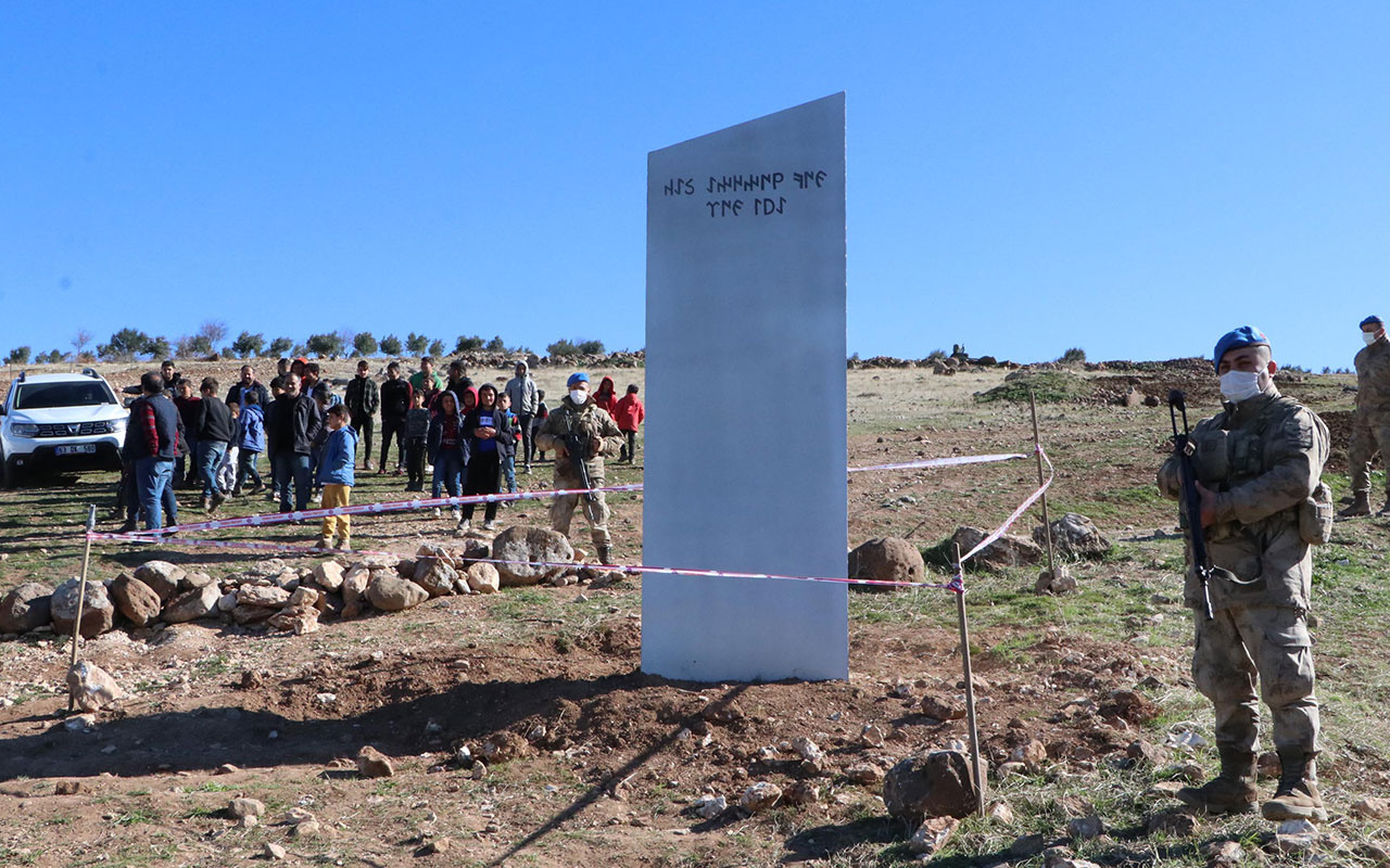 Göbeklitepe yakınlarında gizemli olay! Göktürk alfabesiyle 'Gökyüzüne bak ayı gör' yazıyor ama...