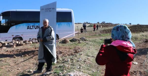 Göbeklitepe yakınlarında gizemli olay! Göktürk alfabesiyle 'Gökyüzüne bak ayı gör' yazıyor ama...