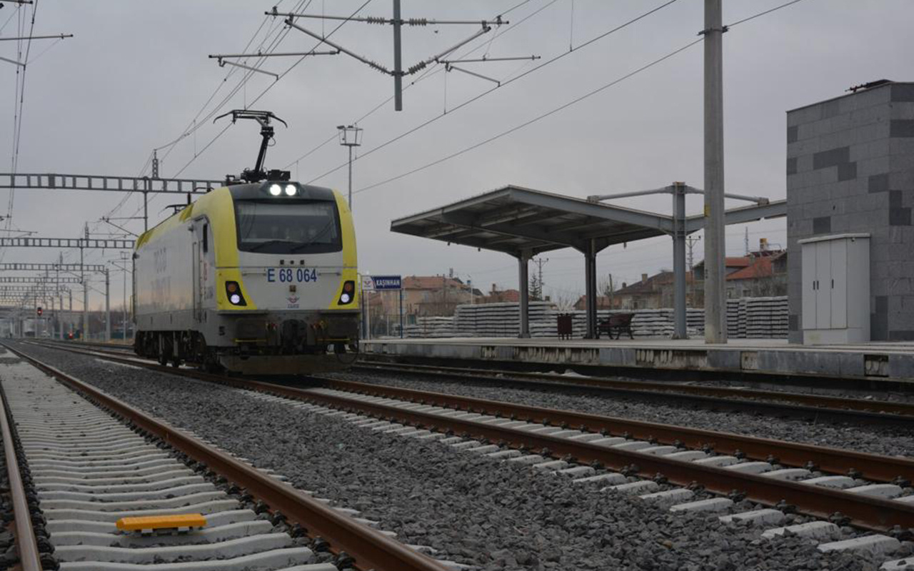 Konya-Karaman Hızlı Tren Hattı'ndaki test sürüşleri başladı