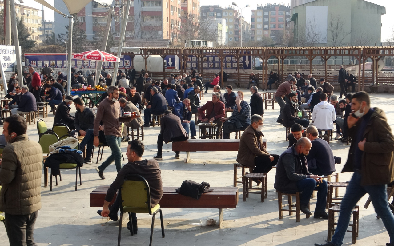 Diyarbakır'da koronavirüs tedbirleri hiçe sayıldı