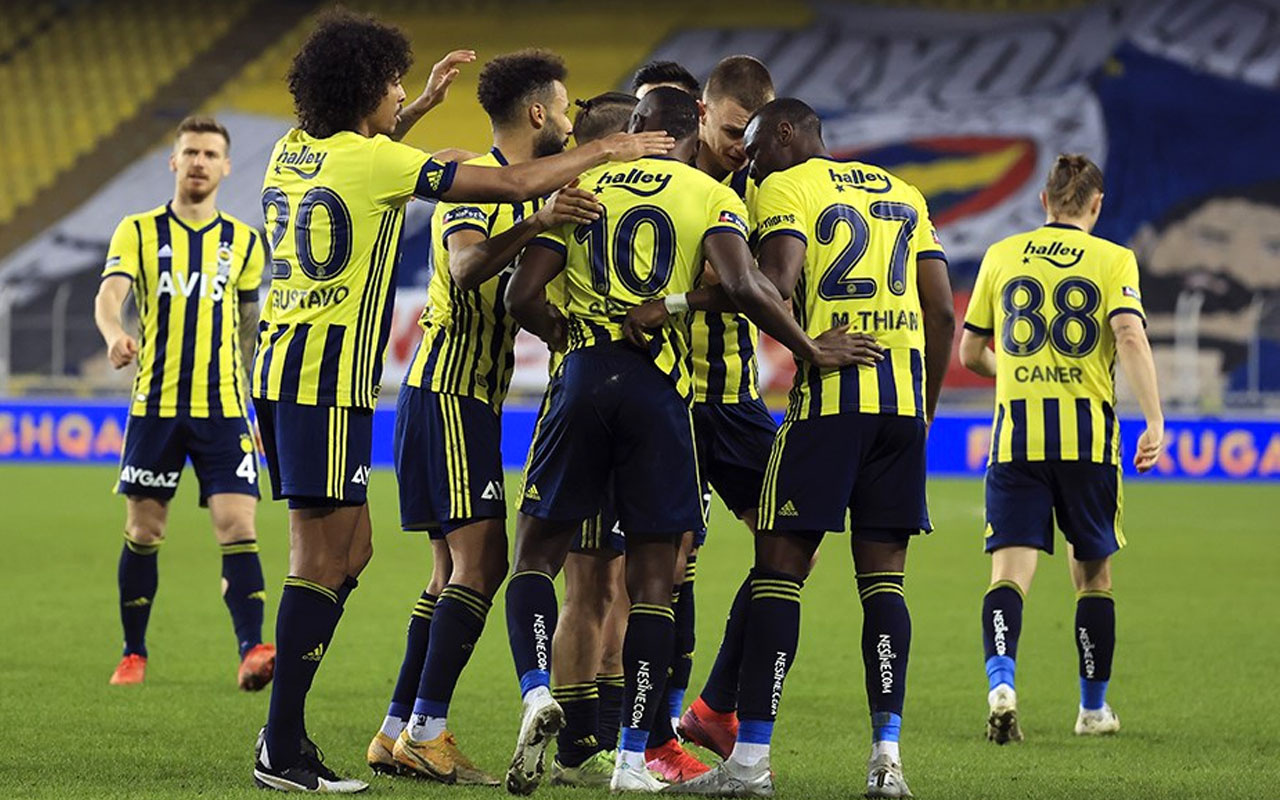 Fenerbahçe'de Gustavo ve Sosa polemiği! Tartışma alevleniyor