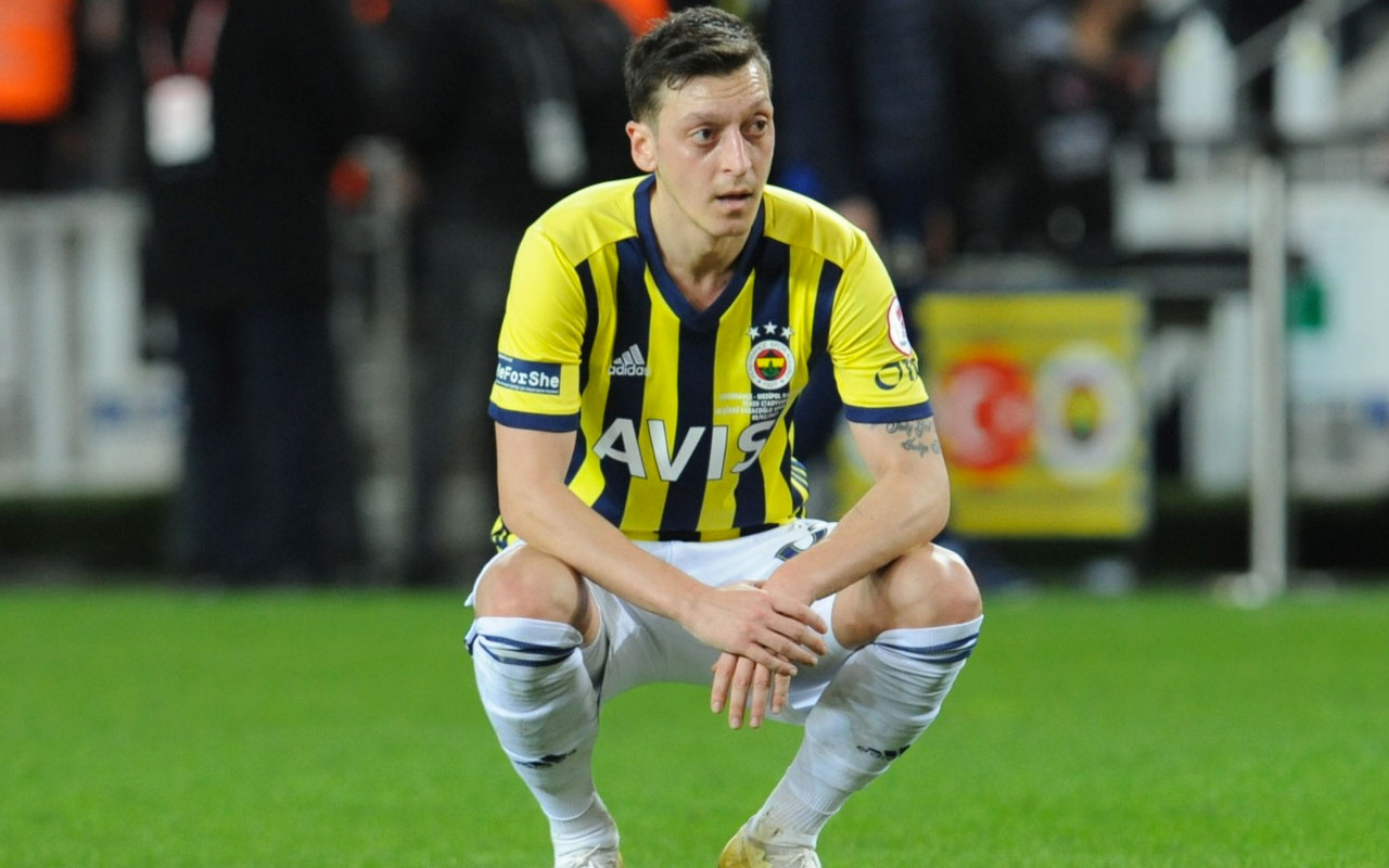 Fenerbahçe'den Mesut Özil açıklaması geldi