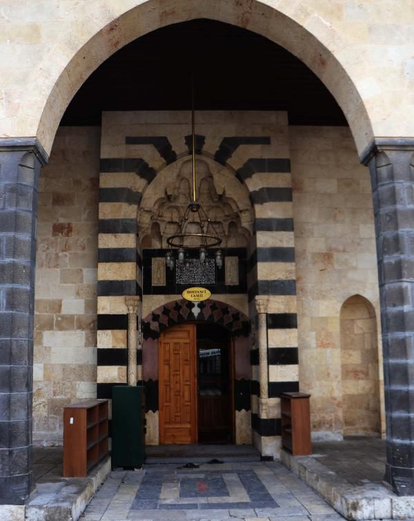 Turistler akın etti! Gaziantep'teki camideki düzenekler görenleri şaşırttı sebebi ise...
