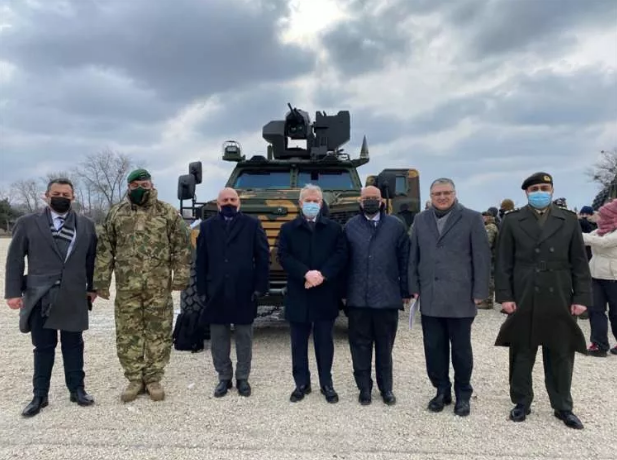 Macaristan'a 10 adet Türk zırhlısı Ejder Yalçın'ın ilk teslimatı yapıldı
