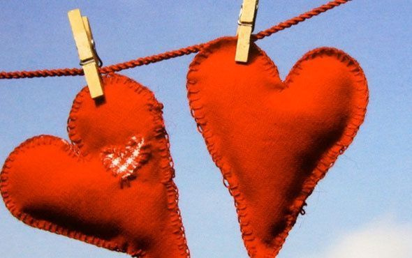 Sevgililer Günü mesajları kısa resimli romantik 14 Şubat yazıları