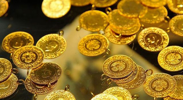 Altın fiyatları kritik sınıra dayandı! Daha da düşer mi? Uzmanları açıkladı