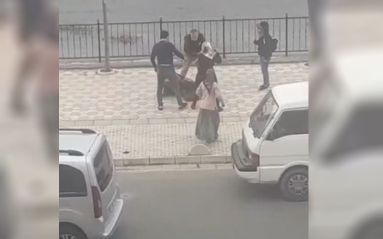 Giresun'da biri kadın 2 kişi yere yatırıp dövdü! Diğerleri de sadece izledi