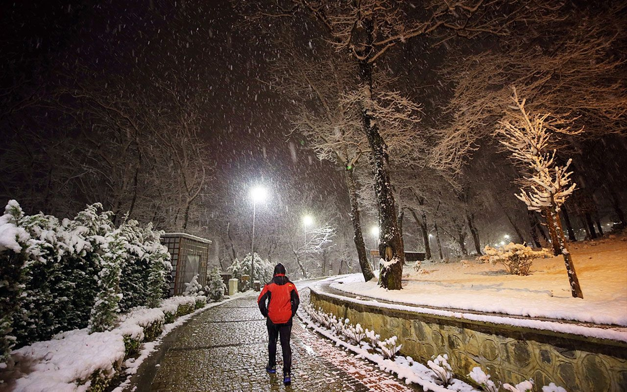 İstanbul'da kar yağışı kaç gün sürecek? Meteoroloji açıkladı