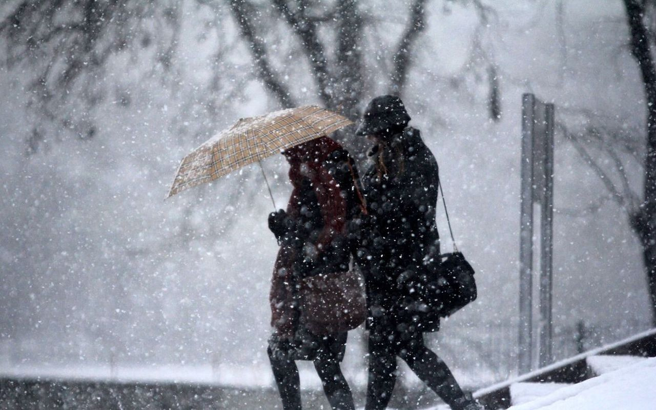 Meteoroloji 69 kenti uyardı! Sarı ve turuncu uyarıda yoğun kar, fırtına ve çığ riski var