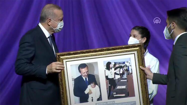 Cumhurbaşkanı Erdoğan'a 18 yıl sonra büyük sürpriz! Selen Gülel kimdir anne ve babası