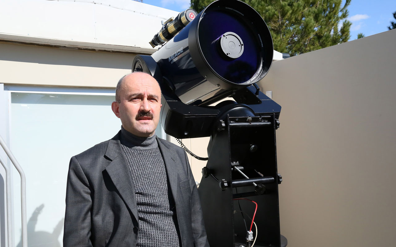 Prof. Sacit Özdemir Mars'ta yaşam izi ihtimali için yüzde verdi