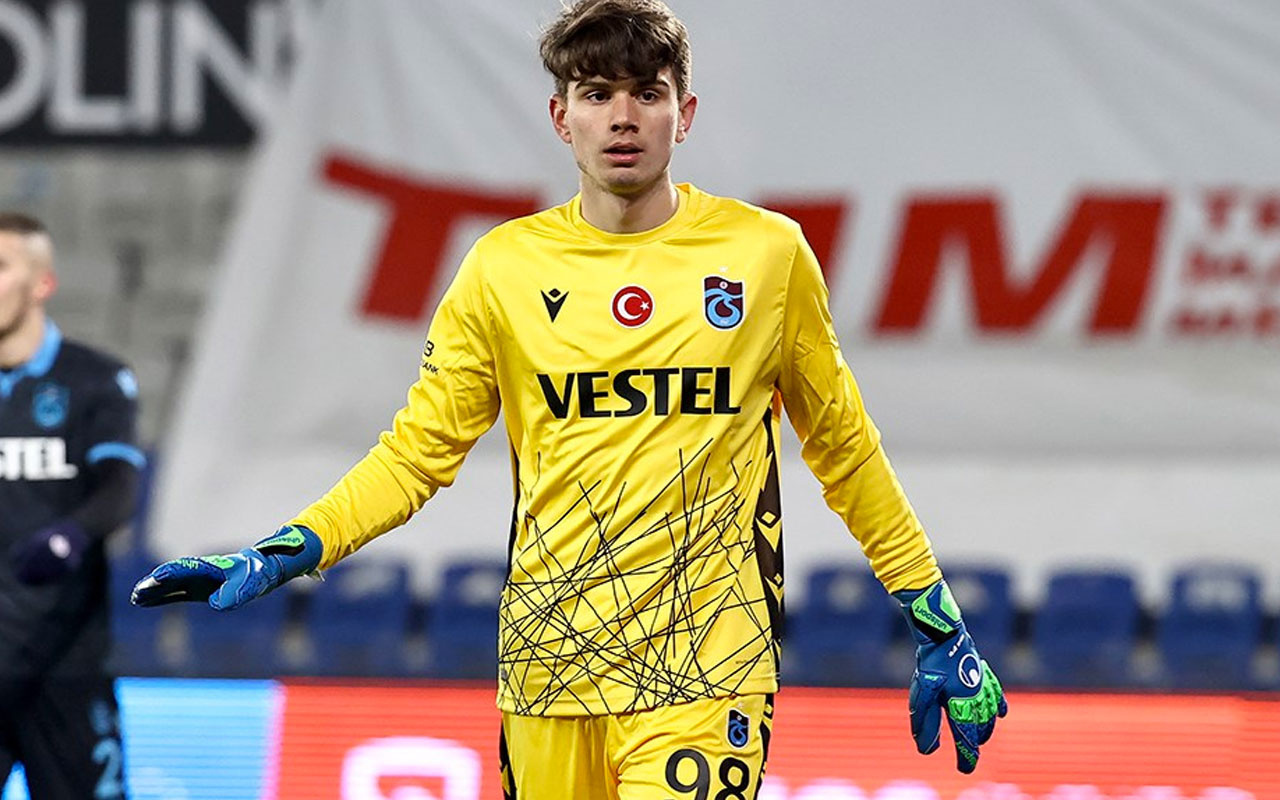 Trabzonspor'un genç kalecisi Kağan Moradaoğlu Süper Lig tarihine geçti