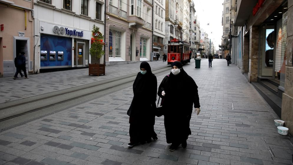 İstanbul'da sokağa çıkma ve restoran yasağının kalkacağı tarih belli oldu! Renklere göre...