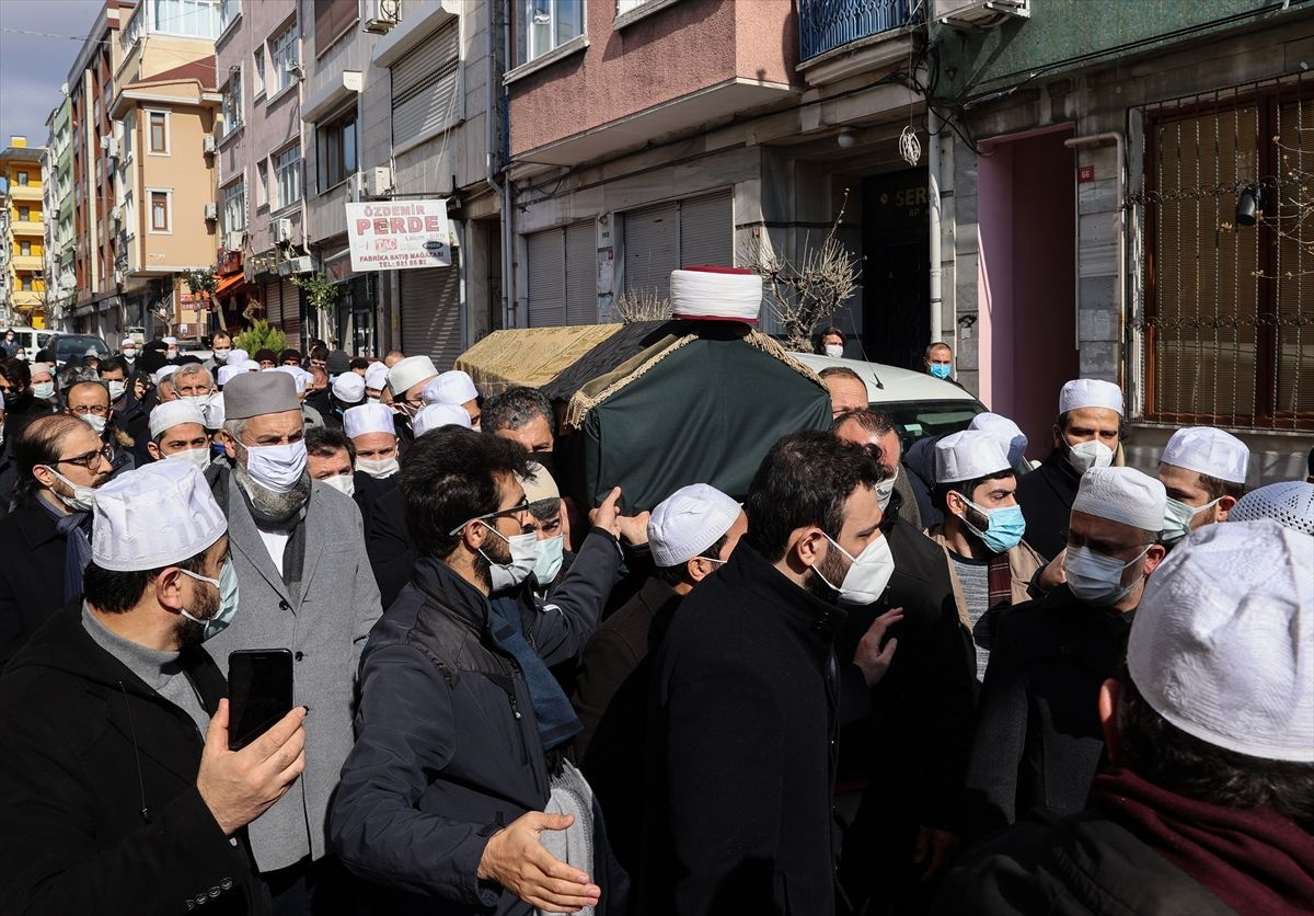 M. Emin Saraç Fatih Camii'nden son yolculuğuna uğurlandı cenazeye Erdoğan da katıldı